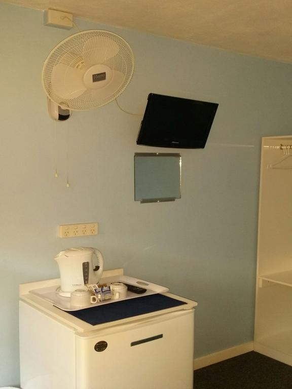 Reef Lodge Backpackers Townsville Exterior foto