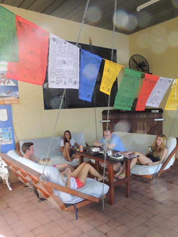 Reef Lodge Backpackers Townsville Exterior foto