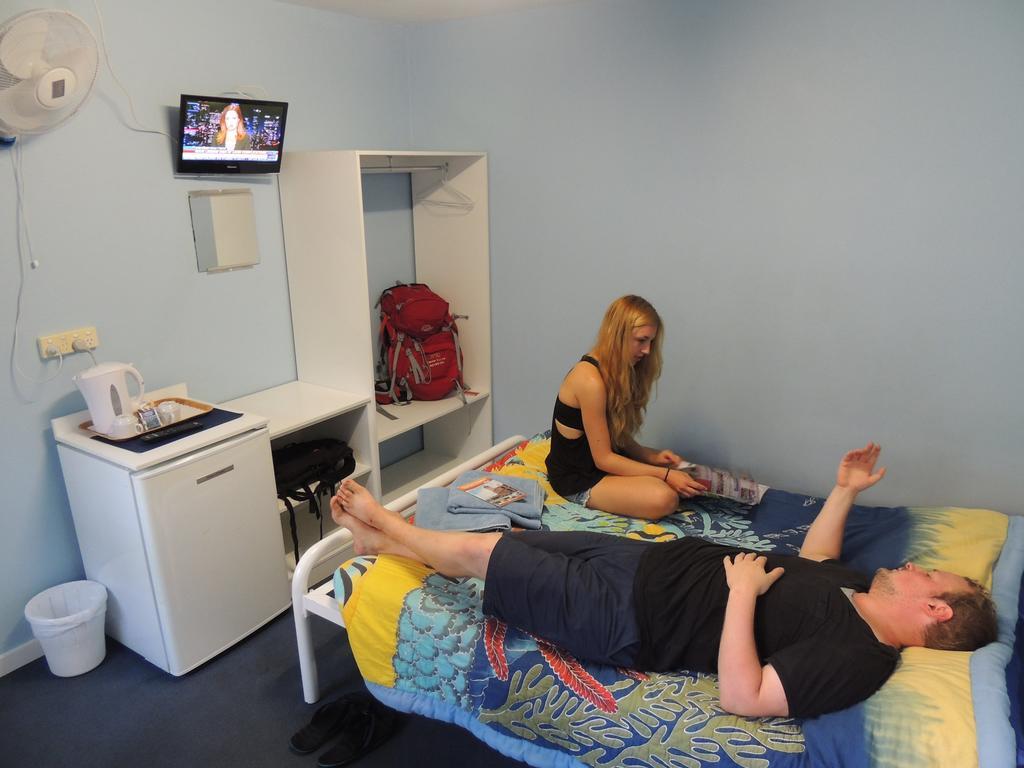 Reef Lodge Backpackers Townsville Exterior foto