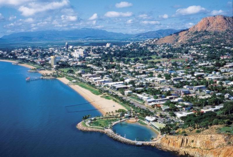 Reef Lodge Backpackers Townsville Exterior foto
