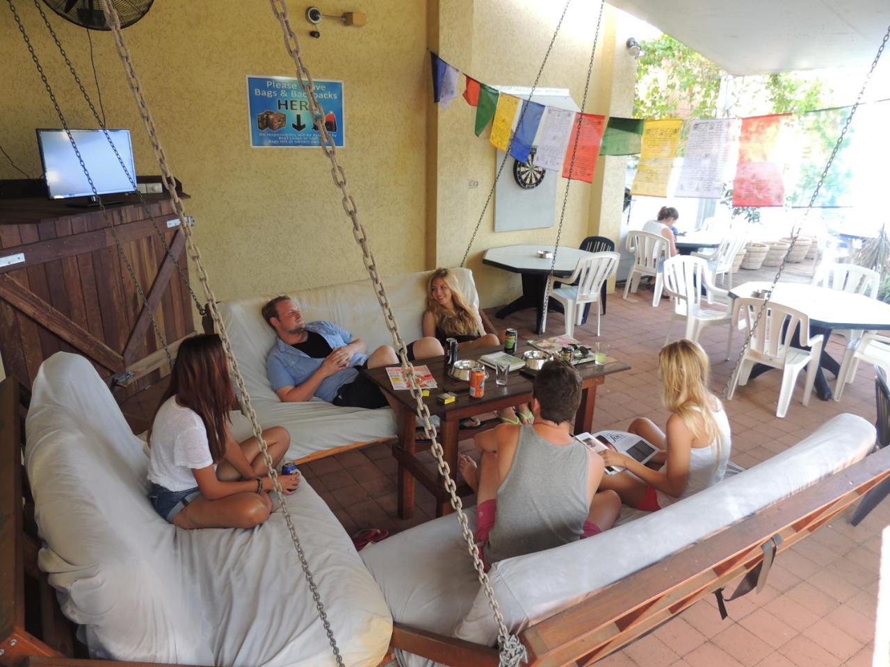 Reef Lodge Backpackers Townsville Exterior foto